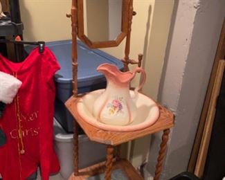 Vintage oak wash basin