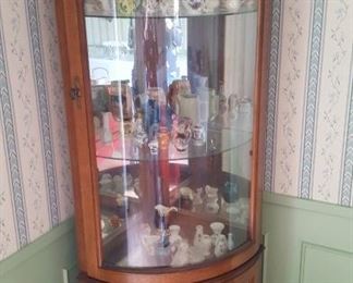 Curio cabinet w/convex glass