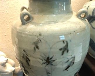 Antique Chinese Oil Pot..