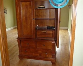 Armoire