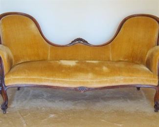L102 Antique Mustard Double Spoonback Parlor Sofa