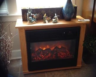 Amish, oak, electric fireplace 