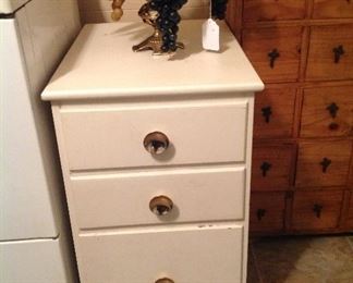 Nice small chest of drawers