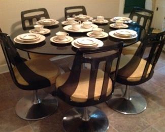 Mid century modern dining table and six chairs