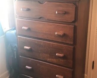 Dresser. Part of three piece bedroom set.