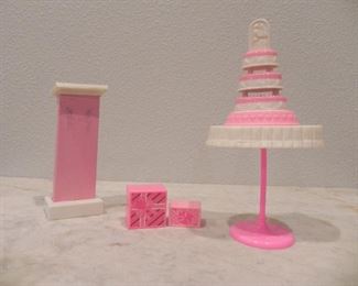 Barbie Wedding Cake, gifts