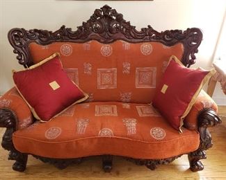 Vintage Wooden Settee https://ctbids.com/#!/description/share/337018