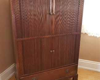 Record Storage https://ctbids.com/#!/description/share/337716