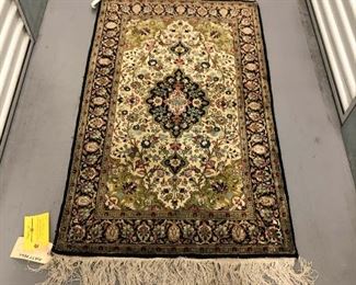 Oriental Rug 8 https://ctbids.com/#!/description/share/337587
