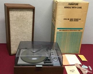 KLH Model 20 Turntable and Speakers https://ctbids.com/#!/description/share/337591