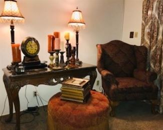 Matching sofa table, coffee table, end table.