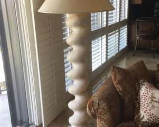 Floor Lamp https://ctbids.com/#!/description/share/338109