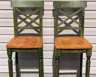 Bar Height Chairs https://ctbids.com/#!/description/share/337924