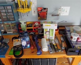 Various hand tools & nuts & bolts https://ctbids.com/#!/description/share/337895