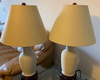 Creme Tablelamps https://ctbids.com/#!/description/share/337904