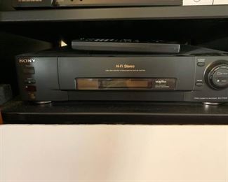 Sony VCR      https://ctbids.com/#!/description/share/337913