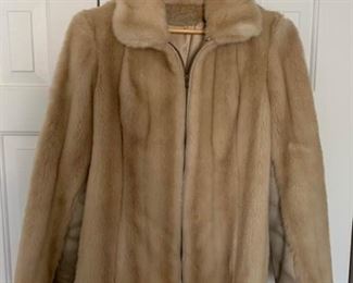 Fur Jacket (Light Colored) https://ctbids.com/#!/description/share/337984
