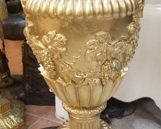 Vase gold