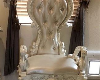Throne chair 