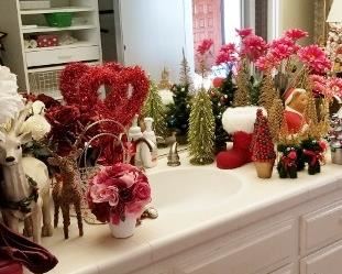 Palos Verdes Estates Sale Holiday Decor