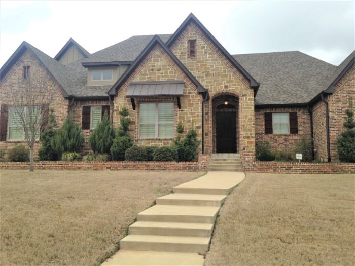 This lovely 2748 square foot home (in Cook's Ranch) is for sale; it is listed by Pam Ballenger of Keller Williams. Contents and consignments must go!