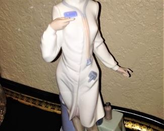 Lladro female doctor (Lladró is a Spanish brand dedicated since 1953 to the creation of art porcelain figurines at the brand's only factory in the world, in Valencia.)