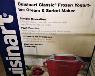 Cuisinart Frozen Yogurt/Ice Cream/Sorbet Maker