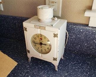 Antique Refrigerator Shaped Clock - yes to this! 
