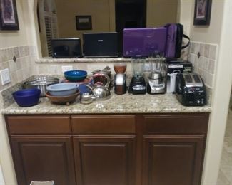 Full kitchen!