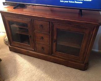 Television stand/cabinet