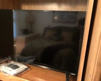 Vizio 32 inch HD television