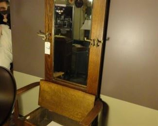 Vintage Hall Tree- C.H. Campbell Shelbyville, IN
77"H x 35 "W x 19"D
Oak wood with hooks and storage compartment under seat