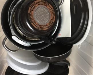 set new pots T Fal