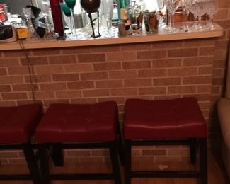 3 short stools