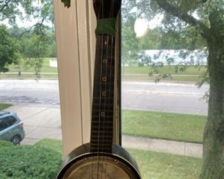 Vintage rare La Venicia banjo