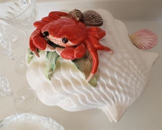 Crab soup tureen with shell handle ladle