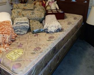 Full Bed & Mattress Set