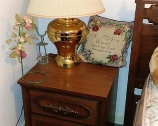 1 nightstand
