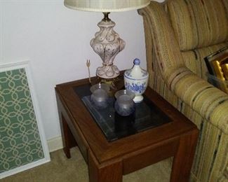 1 of 2 tables & lamps