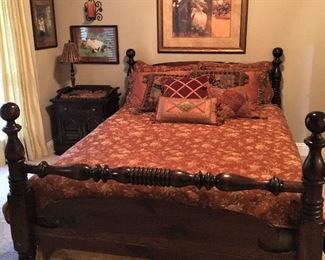 ETHAN ALLEN QUEEN SIZE CANNONBALL BED