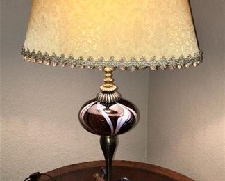 LOVELY HANDBLOWN GLASS TABLE LAMP