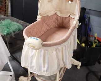 Baby Bassinet on wheels