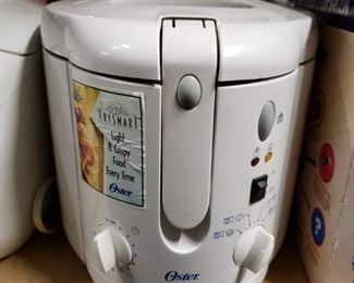 Oster Frysmart Table top deep fryer