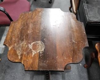 Ornate solid Wood 4 legged table 24" x 24" x 29.75"H 