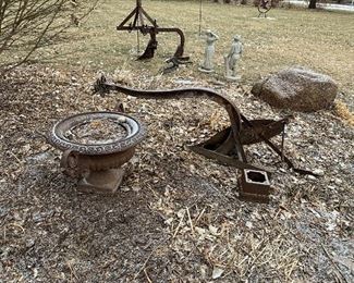 Misc Primitive Metal Yard Art