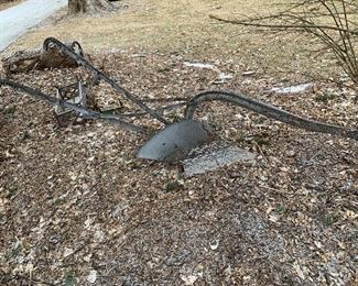 Misc Primitive Metal Yard Art