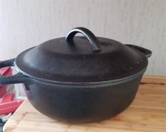 Lodge iron cooker