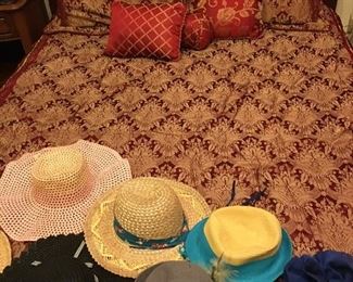 Queen Size Mahogany Bed & Mattress Set

