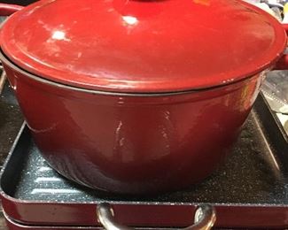 CC Cook’s Companion 8 Qt, Red Cast Iron Dutch Oven with Lid