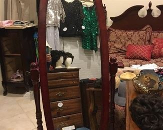 Full Length Oval Mahogany Mirror on Stand